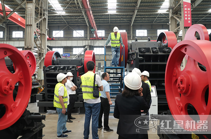 顎式破碎機(jī)型號及參數(shù)尺寸大全，選型不再愁！